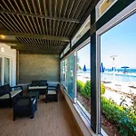 Luxury 2 Vlorë