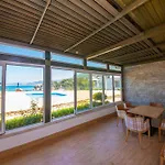 Luxury 2 Vlorë