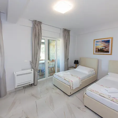 Luxury 2 Apartment